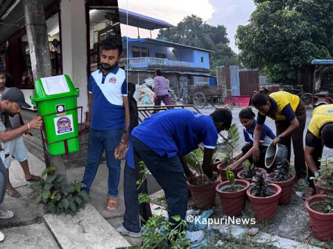 चक्रघट्टी बजारमा लायन्स क्लबले राख्यो डस्टबिन र फूलको गमला 