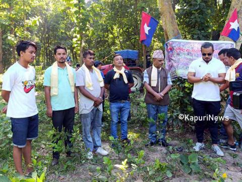 वन्यजन्तुलाई आहारा हुनेगरि युथफोर्स र युवासंघले रोप्यो एक हजार बिरुवा