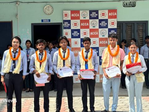 विराट क्याम्पसद्वारा विभिन्न सङ्कायमा उत्कृष्ट ७ जना विद्यार्थीलाई सम्मान
