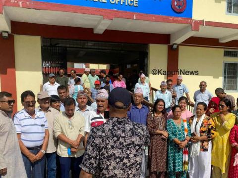 स्थानीयले खोले पूर्वाञ्चल विश्वविद्यालयमा प्राध्यापकले लगाएको ताला 