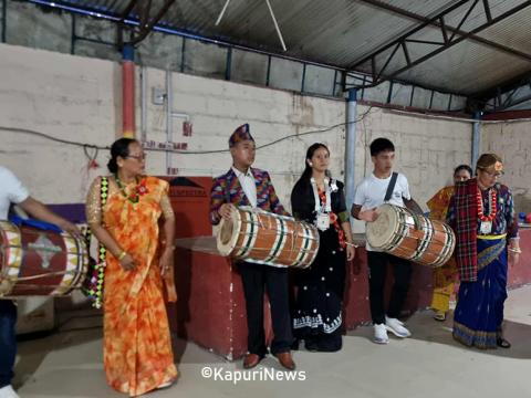 लिम्बू जातिका नयाँ पुस्तालाई च्याब्रुङ सिकाउँदै मेन्याङवो सङ्घ