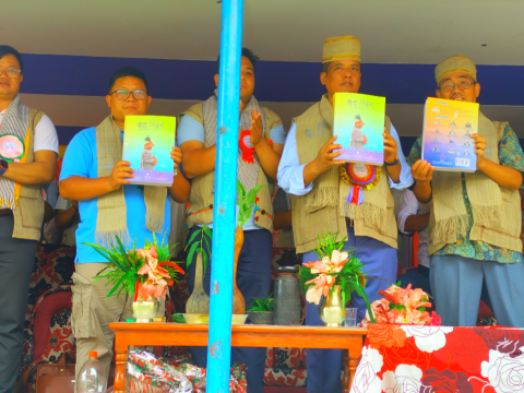 कुलुङ सभ्यता,सँस्कृति र पहिचान समेटिएको ‘कुलू रिदुम’पुस्तक विमोचन