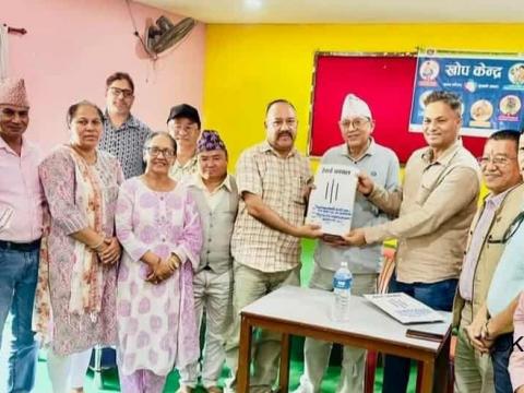 धरान–१३ वडा कार्यालयद्वारा निःशुल्क एम्बुलेन्स र रगत परीक्षण सेवा