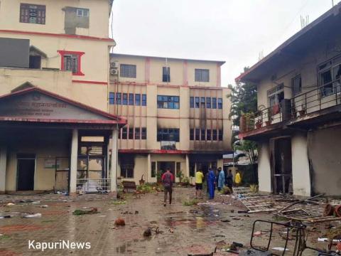 जेन-जी प्रदर्शनको नाममा विराटनगर महानगरपालिकाको महत्त्वपूर्ण कागजपत्र सहित १ अर्बको क्षति जेन-जी प्रदर्शनको नाममा विराटनगर महानगरपालिकाको महत्त्वपूर्ण कागजपत्र सहित १ अर्बको क्षति