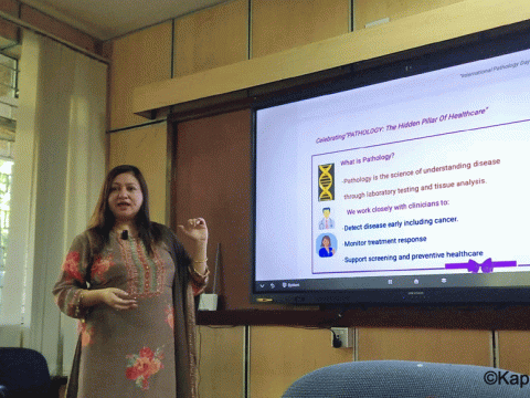 प्याथोलोजी जाँच बिना लक्षणका भरमा औषधि दिनु अँध्यारोमा झटारो हान्नु जस्तो हो: डा. कार्की प्याथोलोजी जाँच बिना लक्षणका भरमा औषधि दिनु अँध्यारोमा झटारो हान्नु जस्तो हो: डा. कार्की