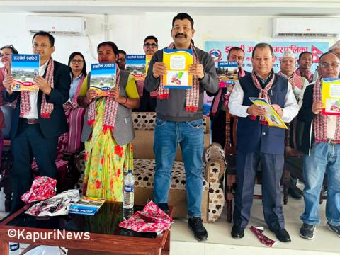 ‘इटहरी सेरोफेरो’ अब कक्षा कोठामा पढ्न पाइने