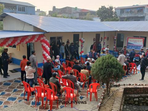 इटहरीका स्थानीयले बनाइदिए इलाका र ट्राफिक प्रहरी कार्यालय