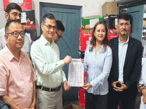 विपी प्रतिष्ठानलाई पेष्ट प्रो सोलुसन प्रालिद्वारा ४८ लाख बराबरको मेडिकल सामग्री हस्तान्तरण विपी प्रतिष्ठानलाई पेष्ट प्रो सोलुसन प्रालिद्वारा ४८ लाख बराबरको मेडिकल सामग्री हस्तान्तरण